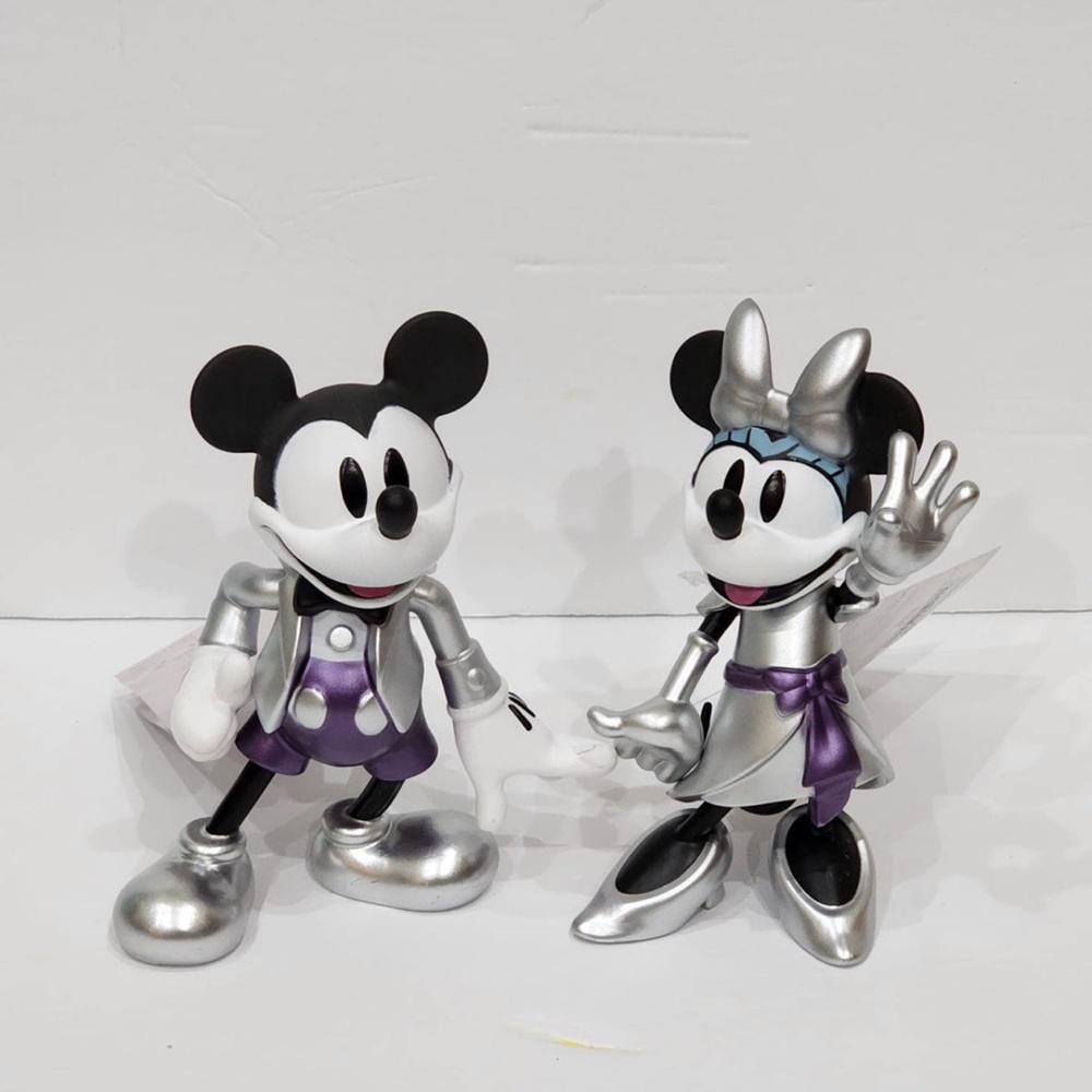 Disneyland 100 year Mickey and Minnie figures